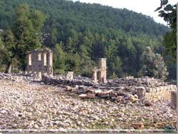 Tyrkiet. Ruinen af Englen Gabriels Kirke. Alakilise