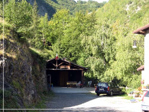 Alpe di San Antonio. Agriturismo La Betulla. Et dejligt beliggende sted med kologisk drift