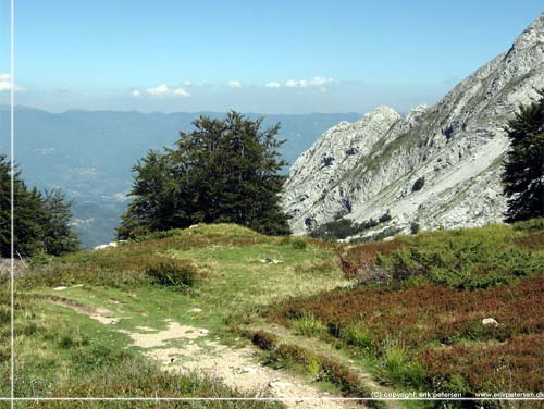 Toscana. Alpi Apuane trek. Dag 3. P vej ned fra Rifugio Rossi