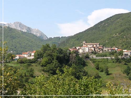 Toscana. Alpi Apuane trek. Dag 4. Frste kig til Vagli di Sotto