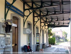 Stationen i Castelnuovo di Garfagnana [Klik for et strre billede]