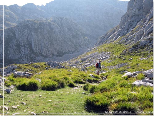 Alpi Apuane. Toscana. Hvor svr er en lettere tur? Er denne let eller svr?