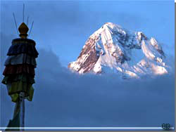 Dhaulagiri (8167 m) set fra Ghorepani [Klik for et strre billede]