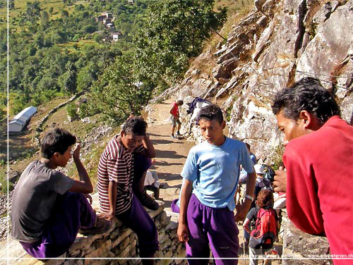 Nepal. Vores portere var ikke net lngere og holdt ogs hvil i passet