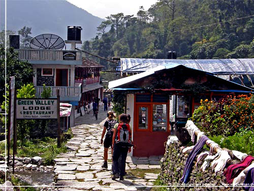 Nepal. Syauli Bazar, en lille samling lodges og restauranter