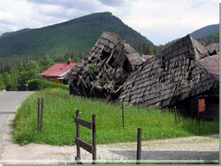 Slovakiet. Zdiar. S kunne den ikke mere den gamle lade [Klik for et strre billede]