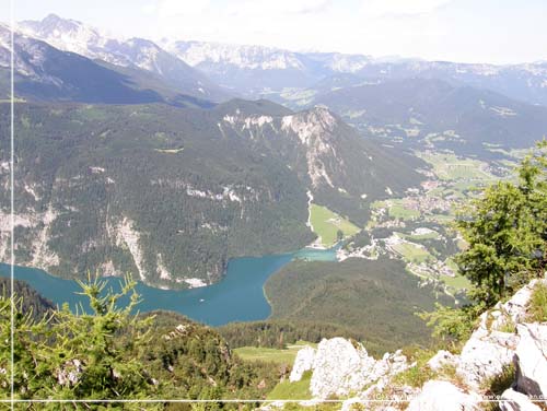 Tyskland. Berchtesgadenland. Udsigt til sen og Schonau am Konigssee fra Jenner