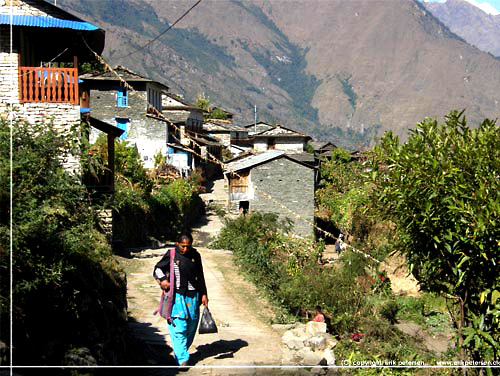 Nepal. Det hedder altsammen Ghara her omkring, men dette er mere Ghara [copyright: Erik Petersen]