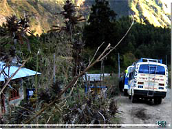 Nepal. Tourist Check Point i den nordlige del af Ghasa [Klik for et strre billede]