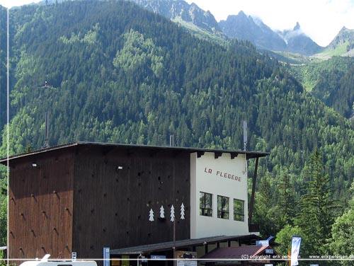 TMB. La Flgre, kabelbanen fra Les Praz de Chamonix (1060 m) til Chalet de Flegere (1877 m), hvor touren tager sin begyndelse
