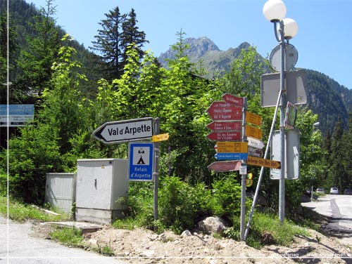 TMB. Vi skulle fortstte op gennem Champex, hvor en sidevej p venstre hnd skulle fre op til Arpette