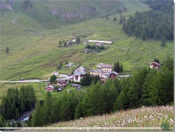 TMB. Et sidste kig ned til, Ferret og refugiet Chalet Col de Fenetre