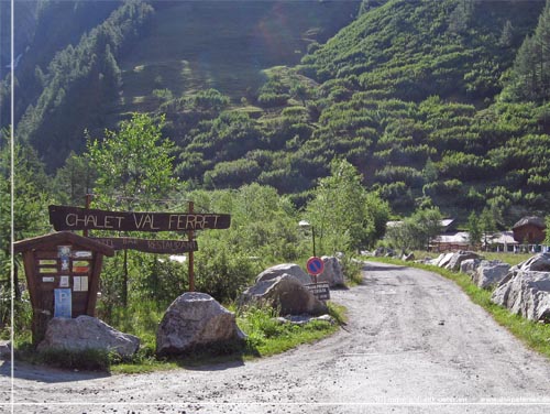 TMB. S er vi net til Arp Novaz eller Arnuva, som det ogs hedder og Chalet Val Ferret. Endnu et refugie, restaurant og caf