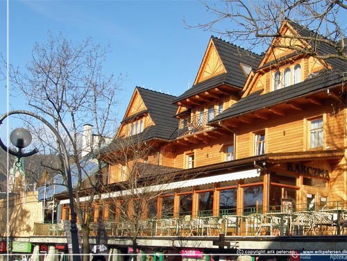 Zakopane. Hotel Karcma p hovedstrget, ggaden Ulica Krupwki