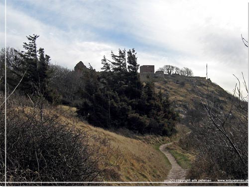 Bornholm. Hammershus Slotsruin forude