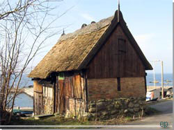 Bornholm. Ja det er stadig Helligpeder og meget fotogent [Klik for et strre billede]