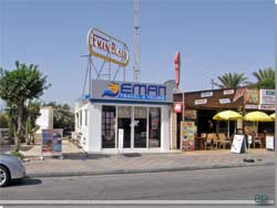 Cypern. Eman Buses' kontori Agia Napa