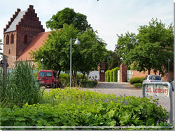 Ballerup Kirke, eller Sct. Jakobs Kirke, som vist er dens oprindelige navn. Rutens ml