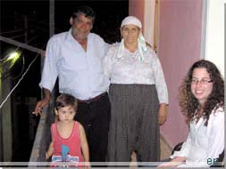 Tyrkiet. Efe med frue og barnebarn