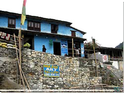 Nepal. ACAP kontoret i Birethanti [Klik for et strre billede]