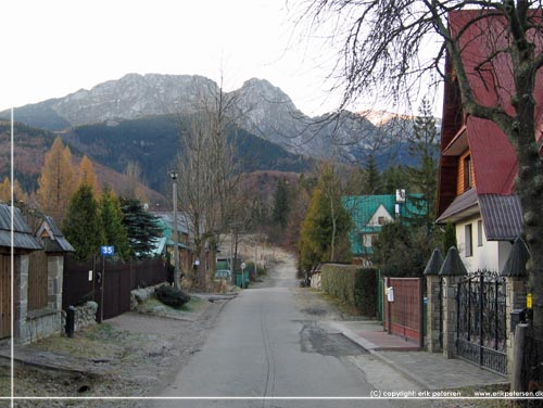 Vores vej, Za Strygiem, ender blindt, men har ellers retning direkte mod Giewont