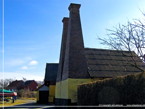 Bornholm. Rgeri p havnen i Tejn