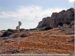 Cypern. E4 skiltet med alternativ mulighed [Klik for et strre billede]