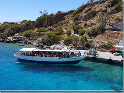 Neptune lgger til i Loutro, Kreta