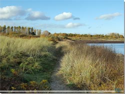 Let at g til - bent land og ikke mindst stranden